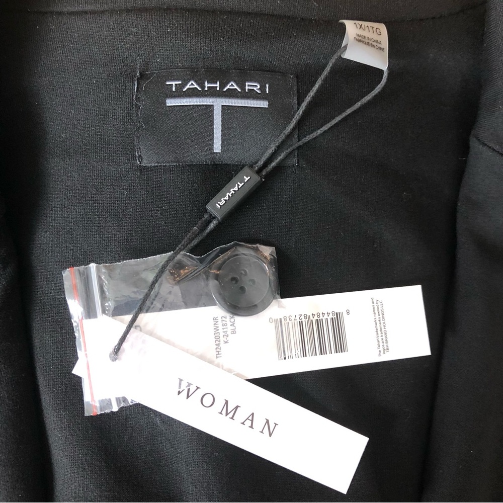 T TAHARI Woman Dark Black Soft Knit Blazer. New withTags. - Picture 6 of 9